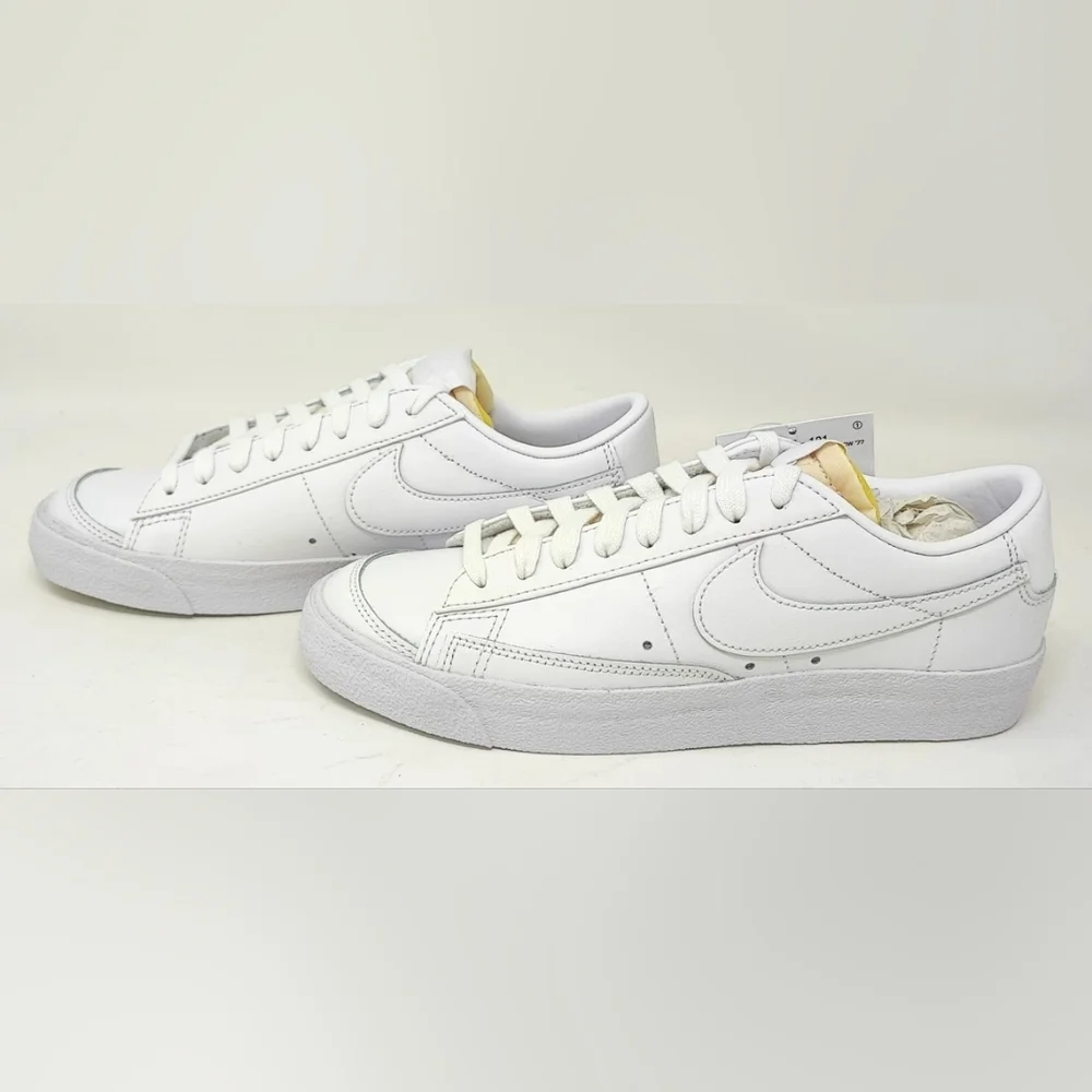 NIKE W BLAZER LOW ‘77 Triple White DC4769 101 Sneakers Women 9 MEN 7.5 Unisex